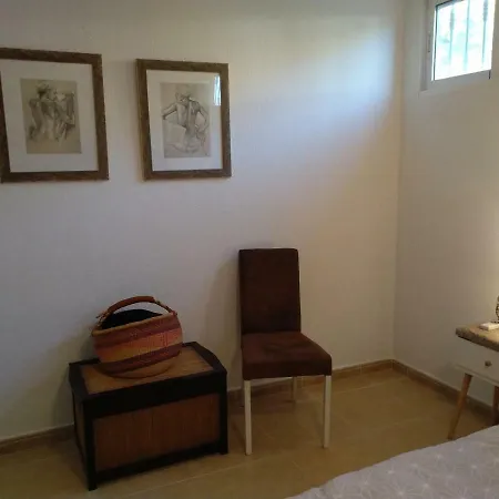 Apartamento Oriola * אל קאמפיו